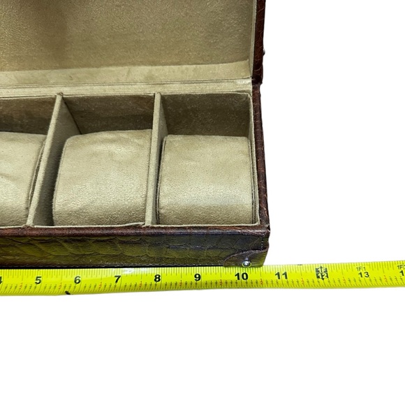 4 SLOT WATCH BOX DISPLAY CASE ORGANIZER - Picture 8 of 11